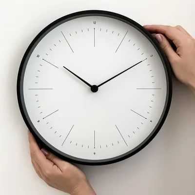 Часы настенные Lacky, белые с черным — фото 5