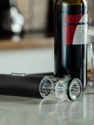 Электрический штопор с ножом для фольги Wine Diesel, черный — фото 9