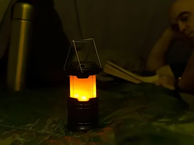 Кемпинговый фонарь с имитацией пламени Lindau Flame, черный — фото 7
