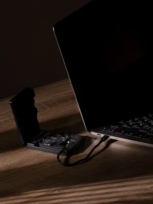 Органайзер для карт памяти и SIM с кардридером Multitask, черный — фото 9
